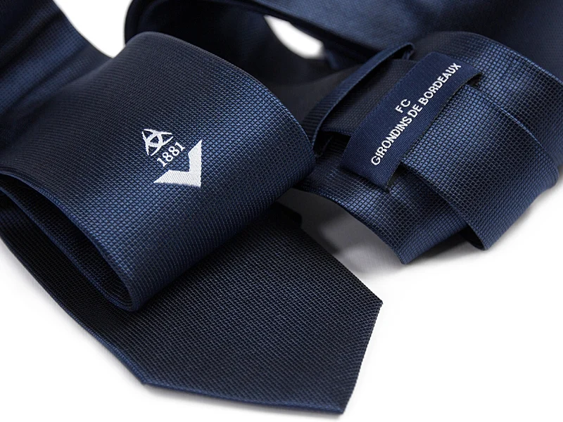 Firmenkrawatten mit Logo - individuelles Design