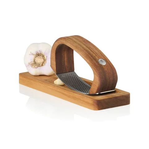AdHoc RoccaAlio Garlic press with chopping board