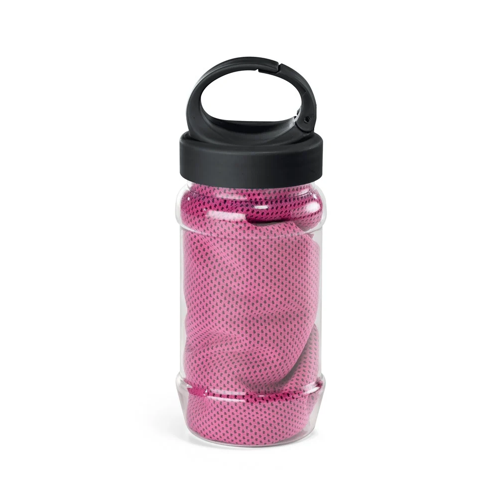 ARTX PLUS. Set med en PP- och PET-flaska och en sporthandduk av polyamid och polyester