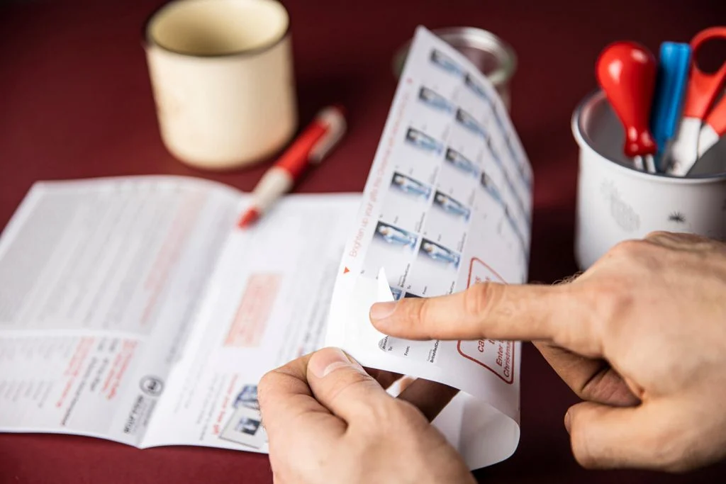 Självhäftande etiketter med formulär