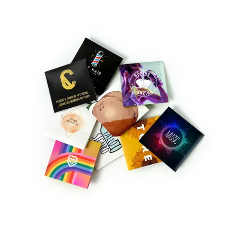 Naturaalsed logoga kondoomid lateksist