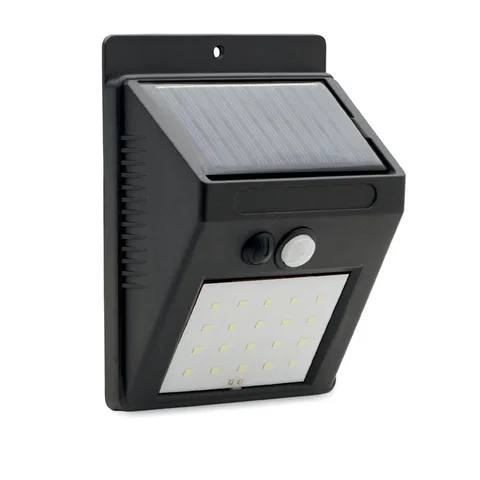 LED-valo aurinkoenergialla