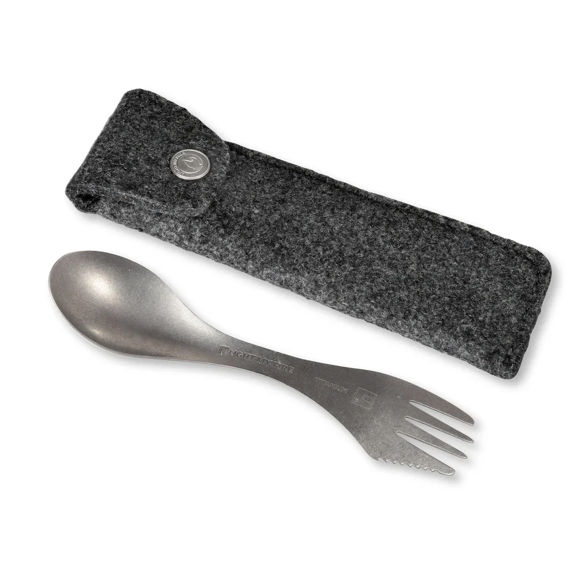 Light My Fire Swedish Spork Kit Titanium med fodral och gravyr