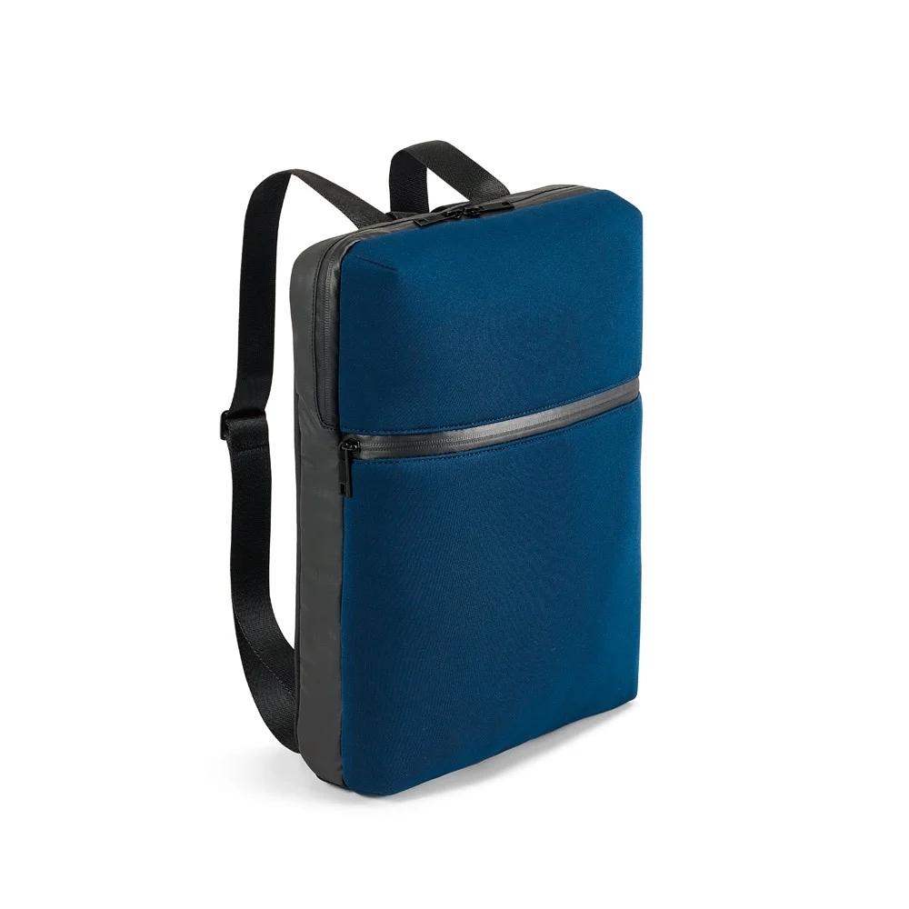 URBAN BACKPACK. 14'' laptopryggsäck i softshell och tarpaulin