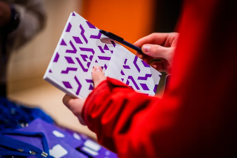 Konferenz- & Event-Giveaways, Firmengeschenke | Mindvalley Beispiel