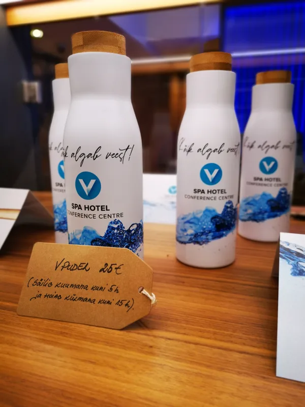 Auslaufsichere Thermosflaschen mit Logo | vSpa Beispiel