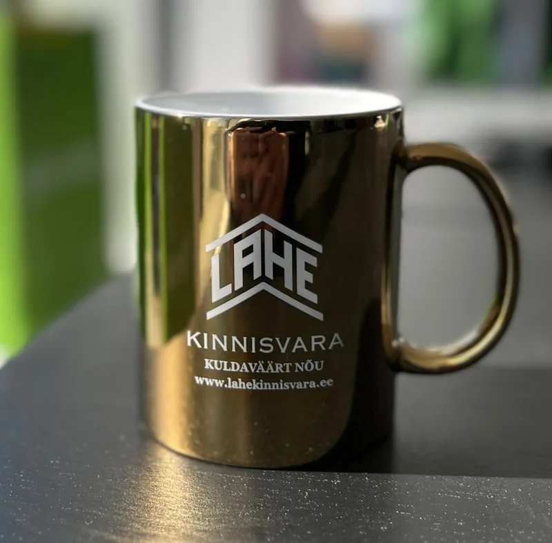 Keramiktassen mit Logo für Unternehmen | Lahe Kinnisvara Fallstudie