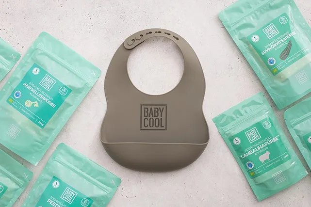 Custom Logo Silicone Baby Bibs | SaareGurmee Example